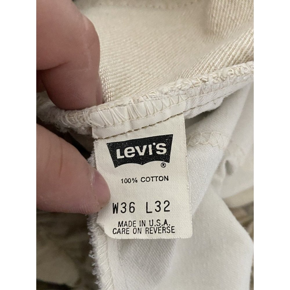 Vintage Levi’s cream Made In USA  tag Size 36x32 actual size 38x29.5 - Picture 7 of 11
